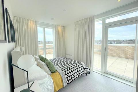 3 bedroom flat for sale, Clifton Mansions Park Avenue Willesden NW2