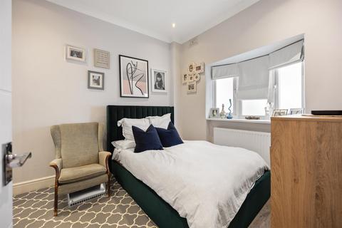 2 bedroom apartment for sale, Roundwood Road, London NW10