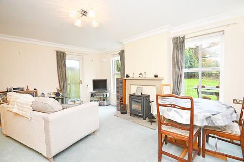 2 bedroom apartment for sale, Lodge Court, Hollins Hall, Killinghall