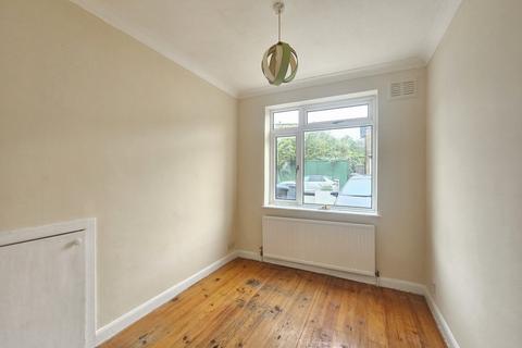 2 bedroom flat to rent, Bermans Way, Neasden, NW10