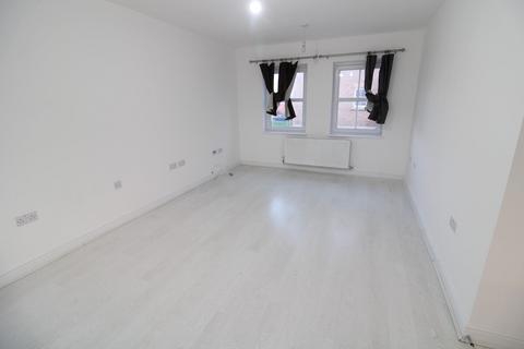 2 bedroom flat to rent, Rainbow Road, Erith