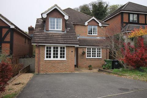 4 bedroom detached house to rent, High Wycombe HP13