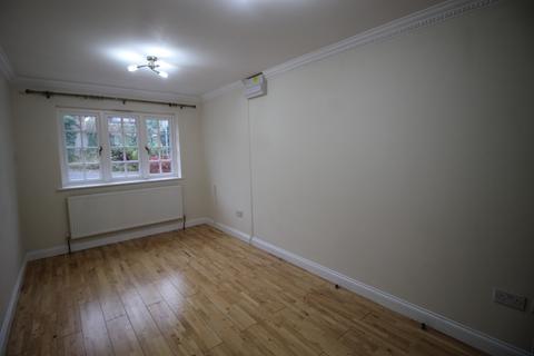 4 bedroom detached house to rent, High Wycombe HP13