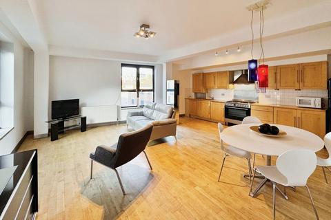 2 bedroom apartment for sale, Simpsons Fold West