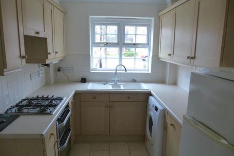 3 bedroom house to rent, Artillery Mews, Tilehurst Road