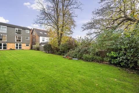 9 Vine Close, Sutton, SM1 3SX