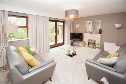 5 bedroom link detached house for sale, Baileys Croft, Keighley BD20