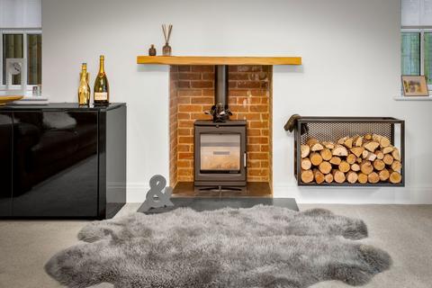 57a Longdown Lane North, Epsom, KT17 3JB