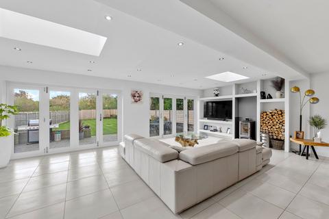 57a Longdown Lane North, Epsom, KT17 3JB