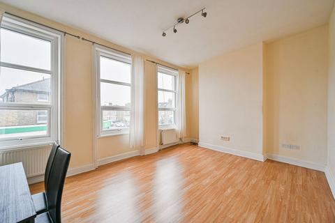 3 bedroom flat to rent, Brockley Rise, Honor Oak Park, London, SE23