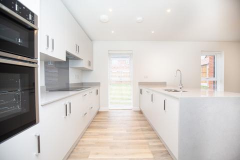 4 bedroom detached house for sale, Lewis Avenue, Wood End