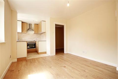 1 bedroom flat to rent, Magpie Close, Enfield, Greater London, EN1