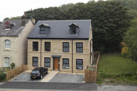 1 bedroom apartment to rent, 67 Newsome Road, Huddersfield, HD4