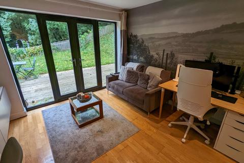 undefined, 67 Newsome Road, Huddersfield, HD4