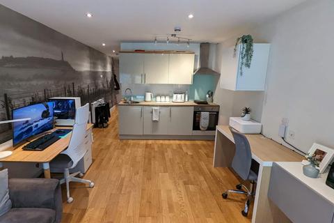 undefined, 67 Newsome Road, Huddersfield, HD4