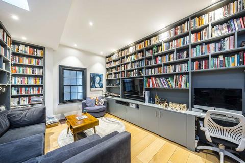 44 Wilton Crescent, London, SW19 3QS