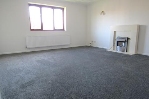 2 bedroom flat to rent, Ratcliffe Court, Frinton On Sea CO13