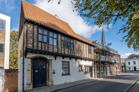 4 bedroom end of terrace house for sale, Kings Lynn