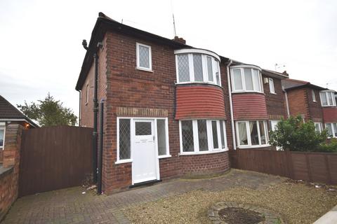 3 bedroom semi-detached house to rent, Beckett Road, Doncaster DN2