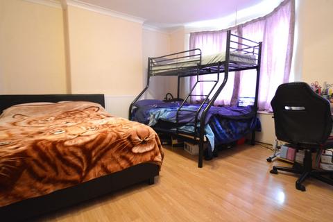 167 Benares Road, London, SE18 1HU