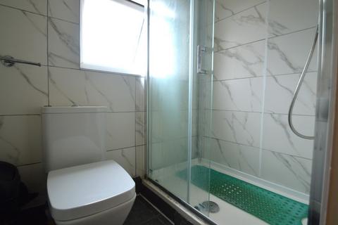 167 Benares Road, London, SE18 1HU