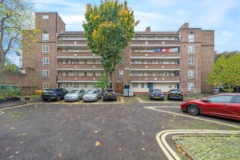 2 bedroom apartment to rent, Dunkirk House, Long Lane, SE1 4BT