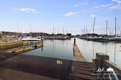 3 bedroom townhouse to rent, Bryher Island, Portsmouth PO6