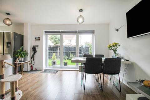 4 bedroom semi-detached house for sale, Bridgwater Road, Bristol BS13