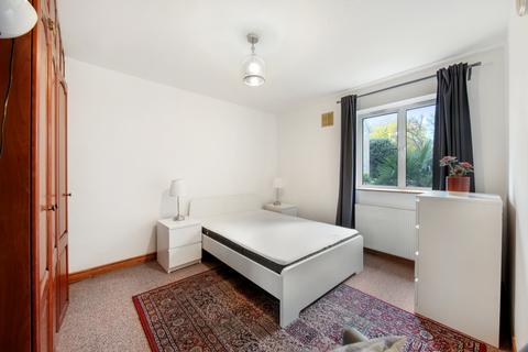 1 bedroom flat to rent, Warner House, Abercorn Place, St John's Wood, London