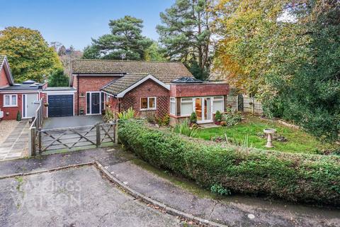 3 bedroom detached bungalow for sale, Beech Close, High Kelling, Holt