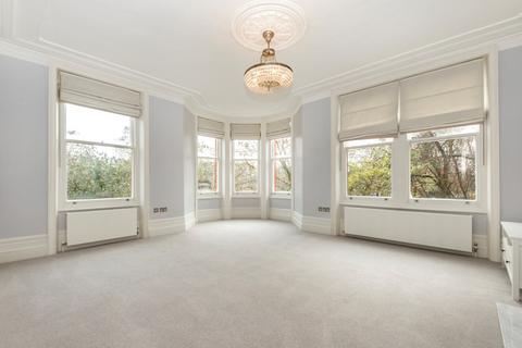 4 bedroom flat to rent, Riverview Mansions, Clevedon Road, Twickenham