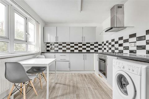 4 bedroom flat to rent, Cheesemans Terrace, West Kensington, London