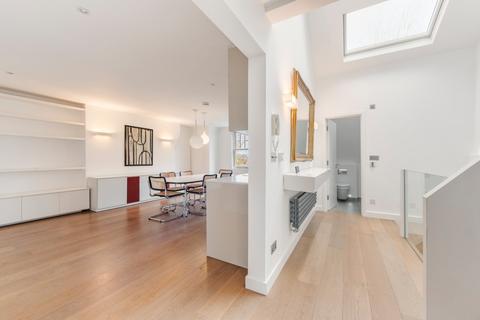 2 bedroom flat for sale, Fitzjohns Avenue, Hampstead, London