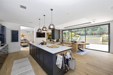 13 Lammas Lane, Esher, KT10 8PA
