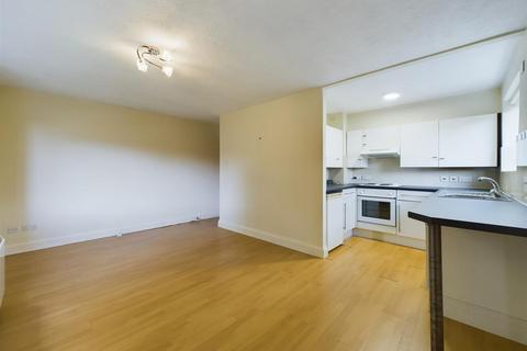 1 bedroom flat for sale, Balcombe Road, Crawley RH10