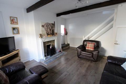 3 bedroom end of terrace house to rent, Morpeth Street, Queensbury