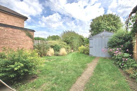 3 bedroom semi-detached house to rent, Haverhill Road, Cambridge CB22