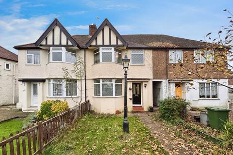 3 bedroom house for sale, Camrose Avenue, Edgware