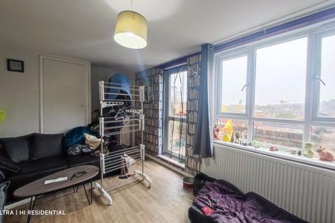 1 bedroom flat for sale, Woolwich Common, London