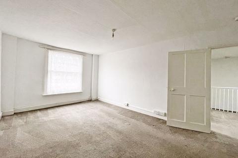 2 bedroom apartment to rent, Church Street, Honiton EX14