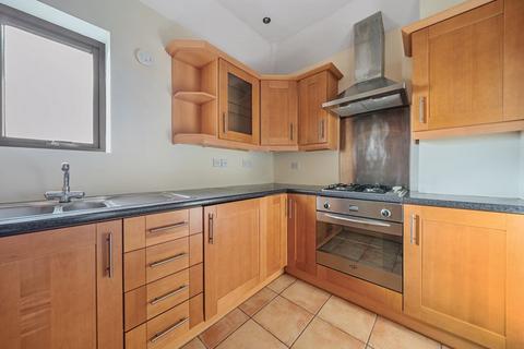 2 bedroom apartment to rent, Holm Court, Godalming GU7