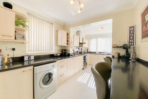 2 bedroom semi-detached house for sale, Kendrick Road, Bilston