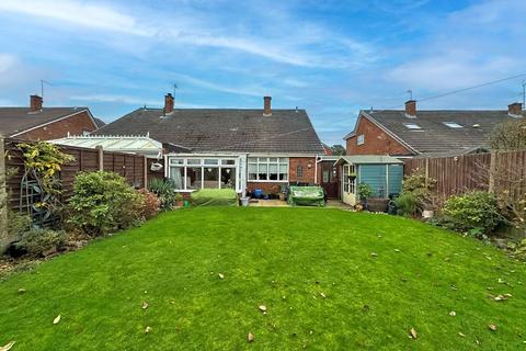 3 bedroom semi-detached house for sale, Edinburgh Drive, Summer Hayes Estate, Willenhall