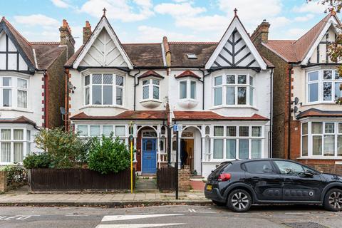 3 bedroom flat for sale, Wavertree Road, Streatham Hill, London, SW2