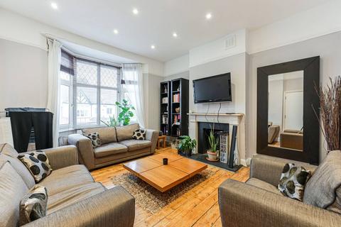 3 bedroom flat for sale, Wavertree Road, Streatham Hill, London, SW2