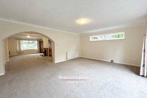 3 bedroom detached house for sale, Woodlands Way, Bury St Edmunds IP28