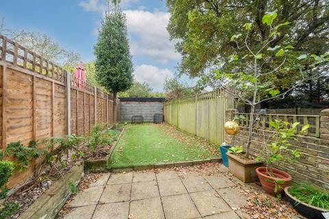 4 bedroom end of terrace house for sale, Friars Place Lane, Acton, London, W3