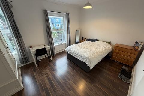 4 bedroom house share to rent, Waterloo Place, Brynmill, Swansea