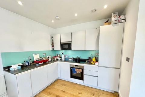 1 bedroom flat to rent, Parkgate House, Great North Road, Old Hatfield, Hertfordshire, AL9 5FA