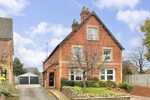 4 bedroom semi-detached house for sale, Charlton Road, Wantage